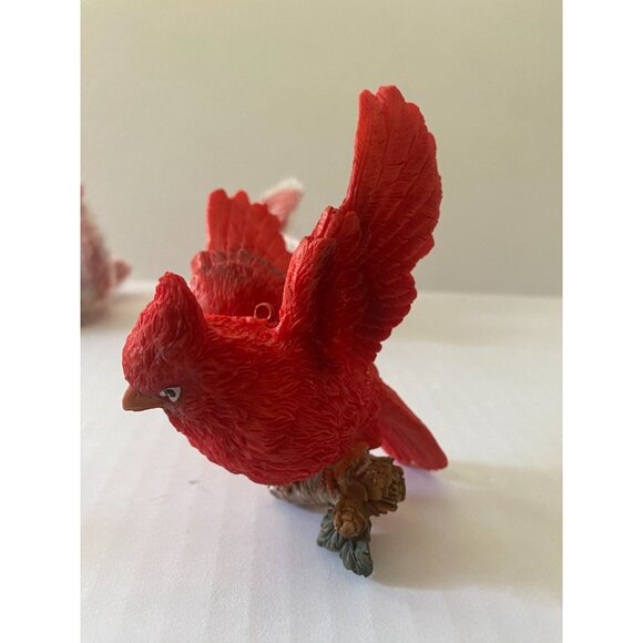 Red Robin 4" Resin Christmas Ornaments, Hanging and Standing (Qty. 5) - Picture 5 of 7